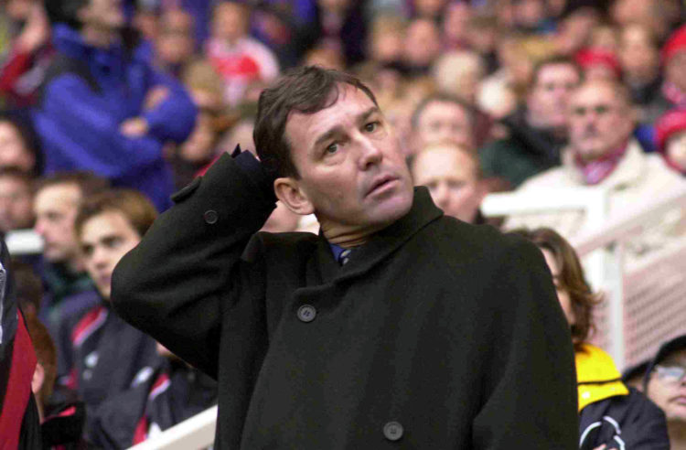 18 Nov 2000:  A dejected Bryan Robson looks on as his Middlesbrough team lose during the Middlesbrough v Leicester City FA Carling Premier League m...