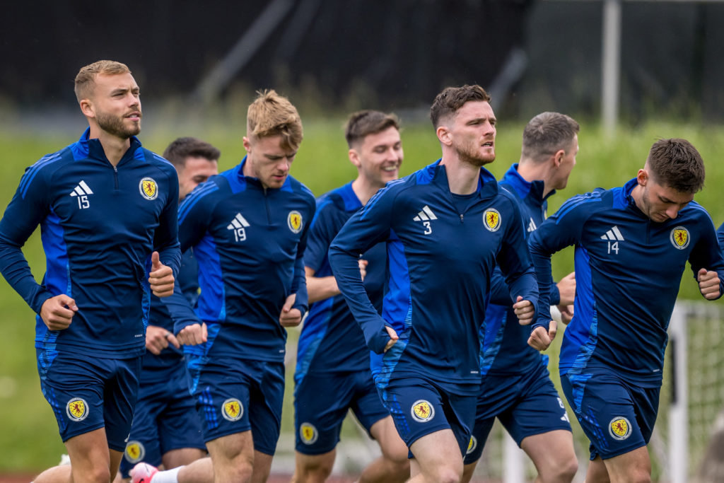 FBL-EURO-2024-SCO-TRAINING
