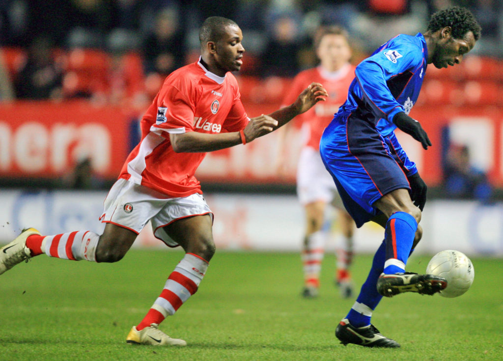 Charlton's english forward Darren Bent (